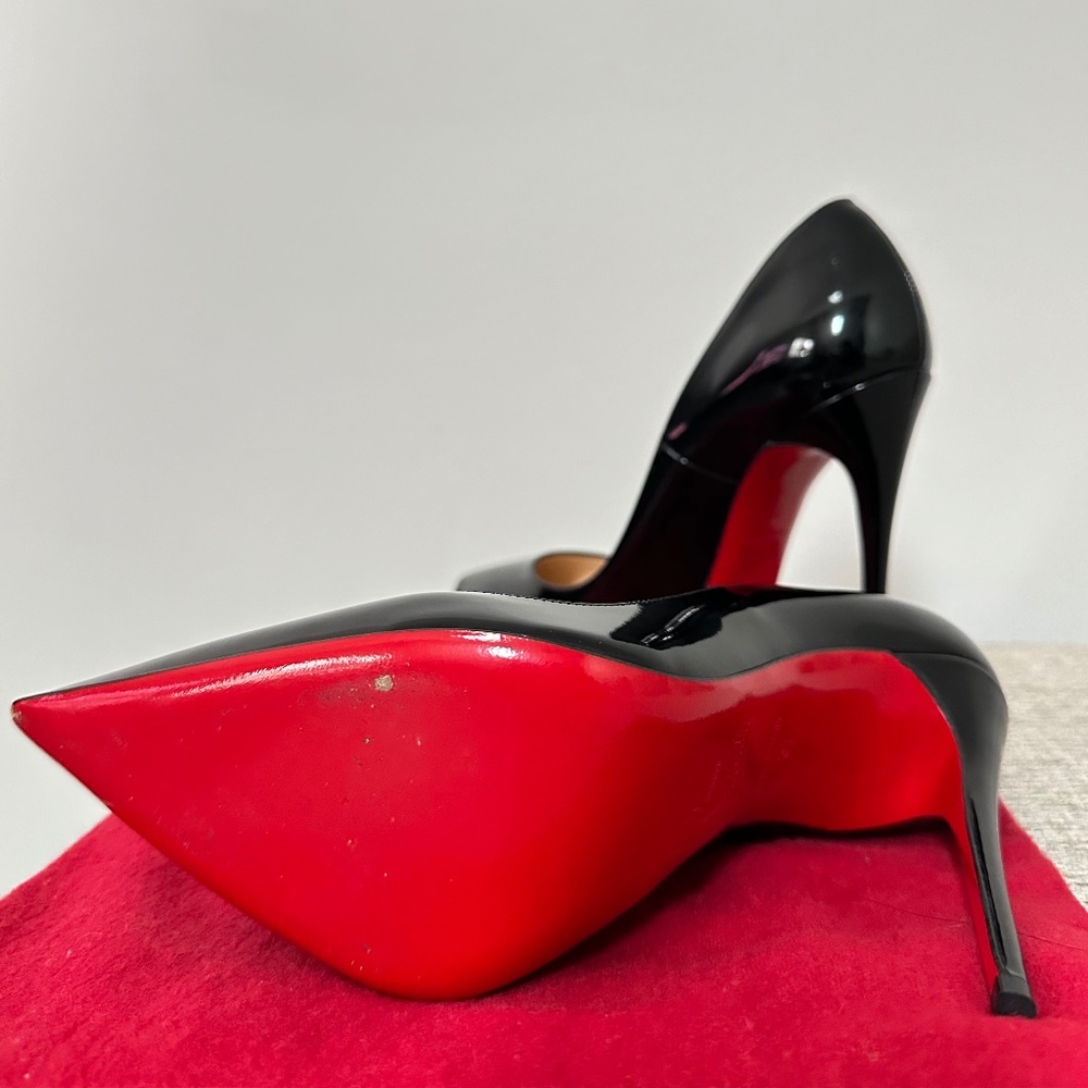 Christian Louboutin So Kate Heels